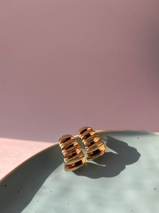 Lustre Lines